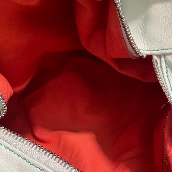 FEEL FREE TO MAKE AN OFFER! - Picture 8 of 10